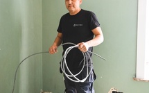 Notre collègue Santiago, formidable electricien